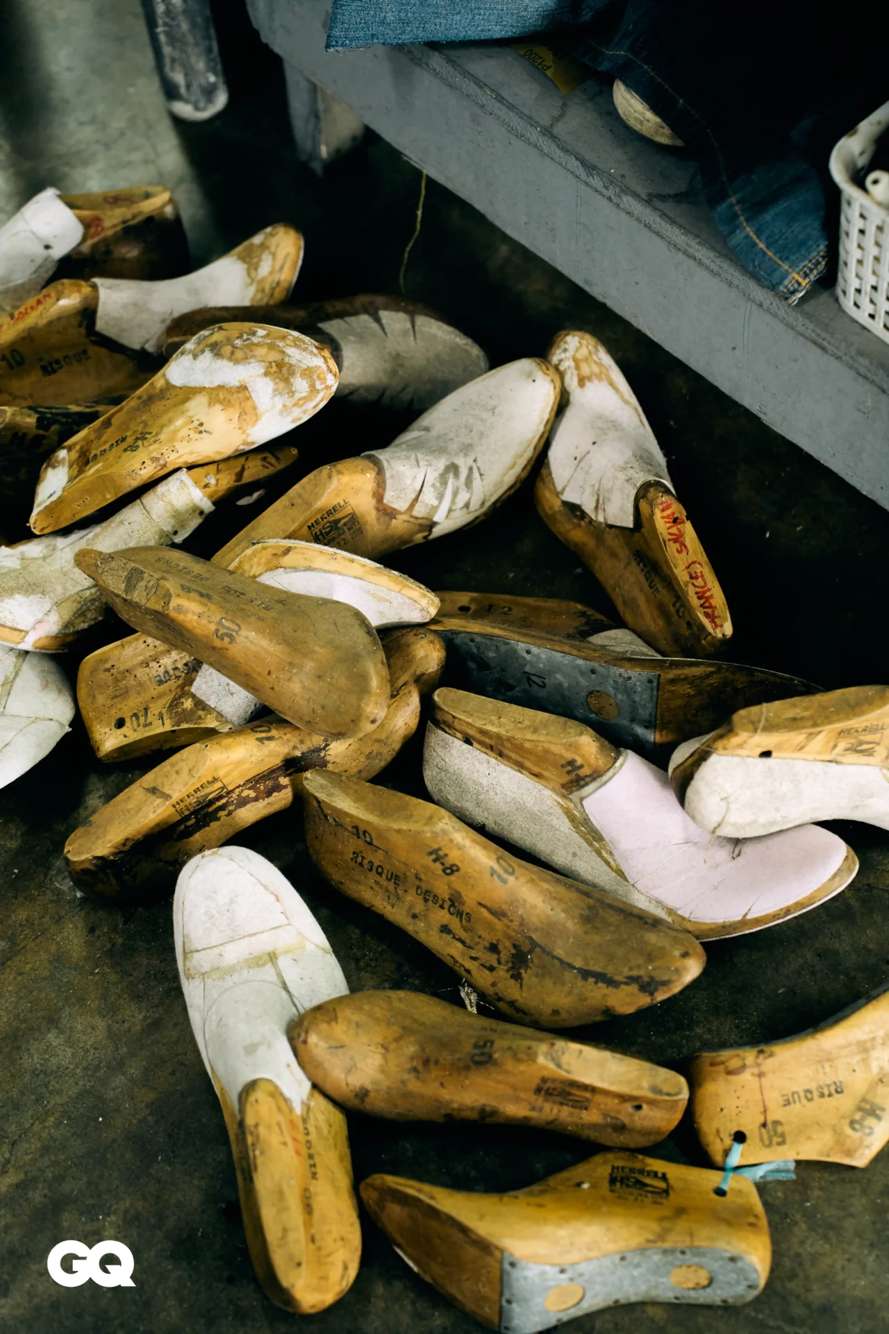 FEATURES-The-Sole-of-Marikina-Markina-Shoemakers-3