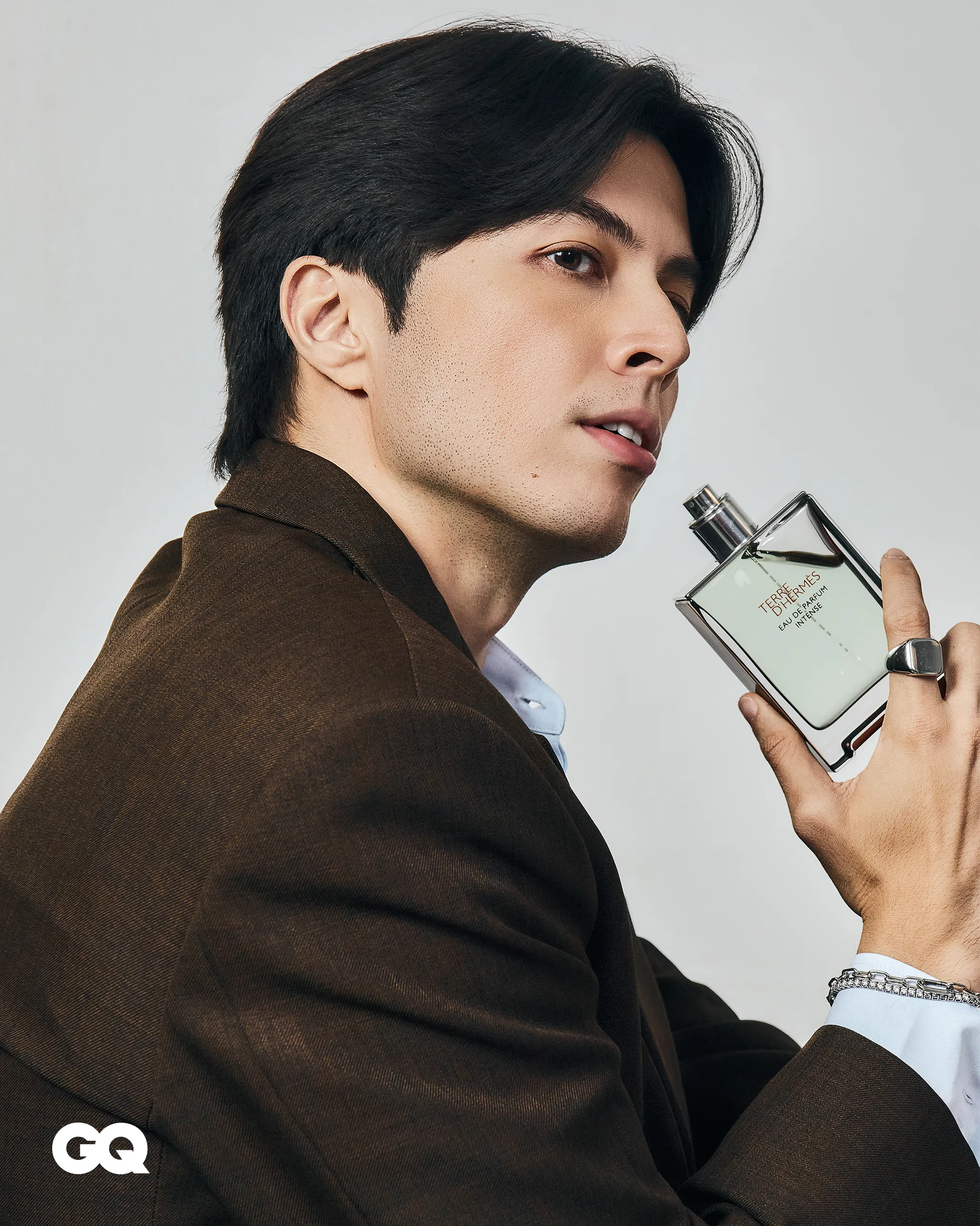 SHOPPING_ Scent Check Scent Shopping Guide Portrait