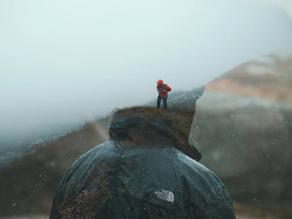 WELLNESS-Before-You-Go-Full-Mountain-Man-Learn-What-to-Pack-for-Your-First-Hike-Landscape